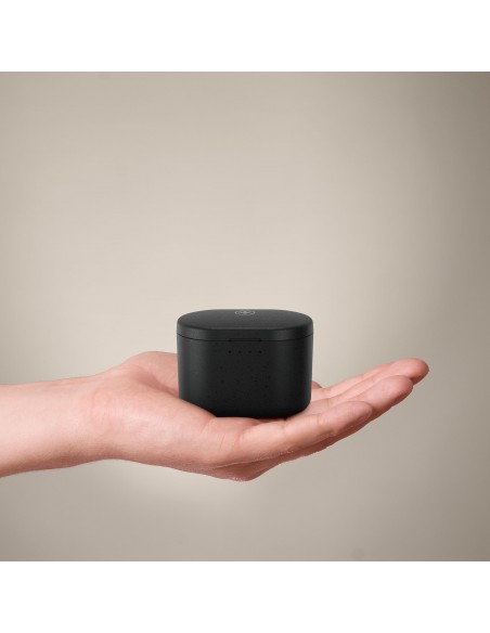 au-true-wireless-tw-e7b-black-5.jpg