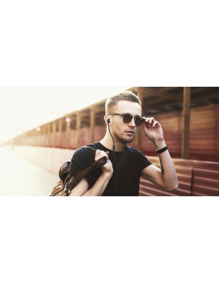 au-tune-210-nero-11.jpg