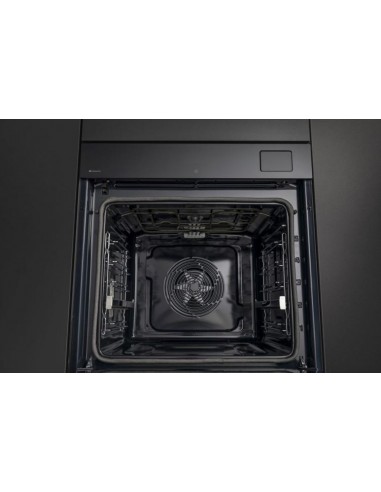 bi611a8b-13.jpg
