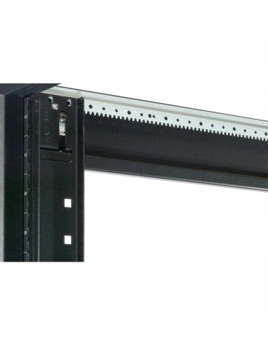 netshelter-sx-42u-750mm-wide-ar3150-15.jpg