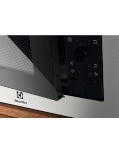 microonde-con-grill-electrolux-mo326gxe-25-l-900-w-inox-antimpronta-1.jpg 2