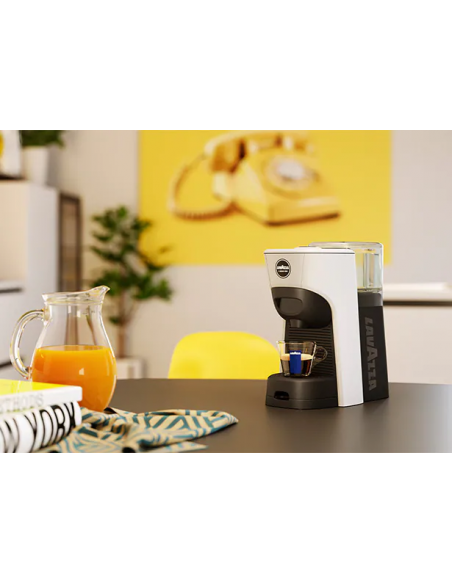 macch-caffe-lavazza-tiny-eco-bianca-lm840-4.jpg