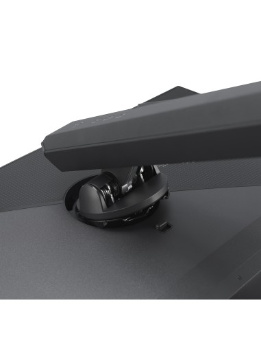 rog-strix-315-4k-uhd-oled-8.jpg