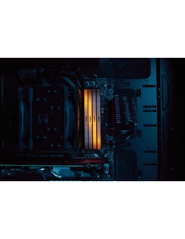 16gb-3200mt-s-ddr4kit2-fury-r-rgb-15.jpg
