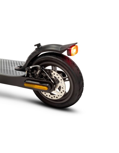 jeep-e-scooter-sentinel-safe-ride-26.jpg