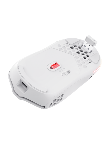 trust-mouse-gxt-929w-helox-gaming-wirele25390-gxt-929w-helox-ultra-lightweight-wireless-3.jpg