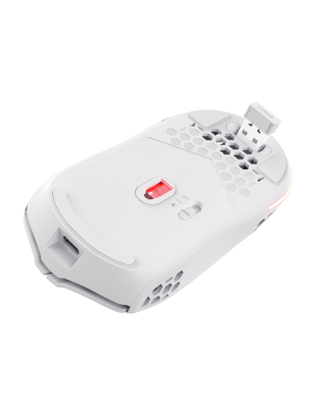 trust-mouse-gxt-929w-helox-gaming-wirele25390-gxt-929w-helox-ultra-lightweight-wireless-3.jpg